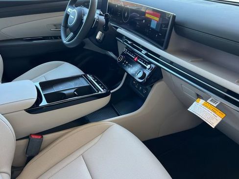 New 2026 Hyundai Tucson Limited AWD/4WD image 16