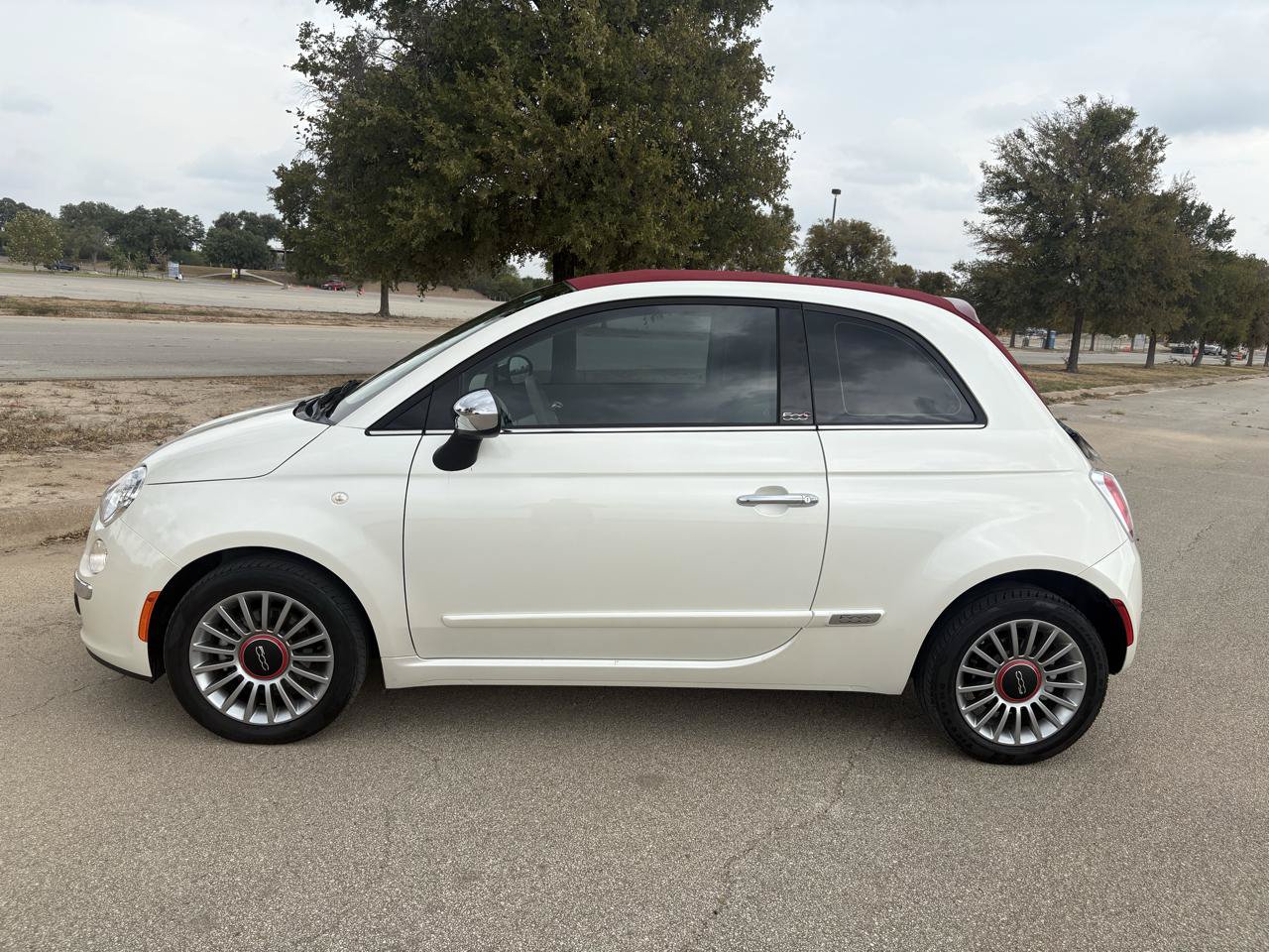 Used 2012 FIAT 500 Lounge w/ Luxury Leather Pkg FWD image 24