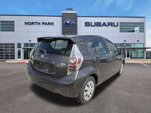Used 2013 Toyota Prius C Three FWD image 3