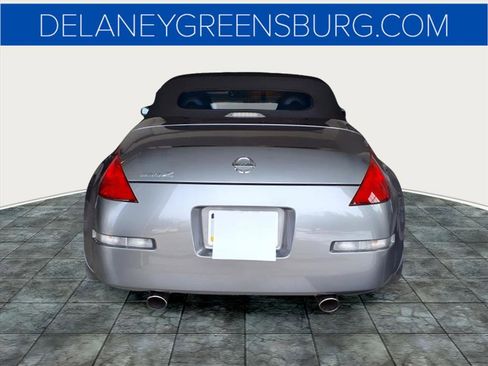 Used 2004 Nissan 350Z Touring image 4