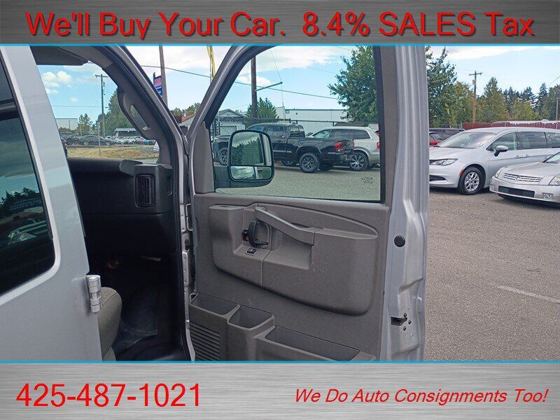 Used 2020 Chevrolet Express 3500 LS RWD image 22