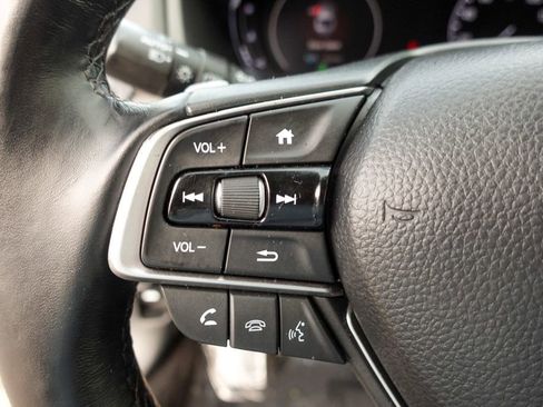 Used 2020 Honda Accord Touring image 13