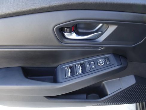 Certified 2025 Honda Accord SE image 8