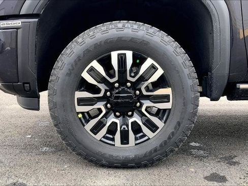 New 2026 GMC Sierra 2500 Denali Ultimate image 6