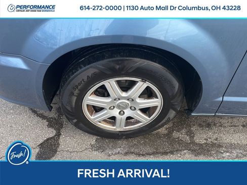 Used 2012 Chrysler Town & Country Touring w/ Entertainment Group #1 image 10