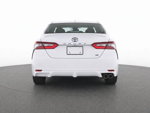 Used 2021 Toyota Camry SE FWD image 7