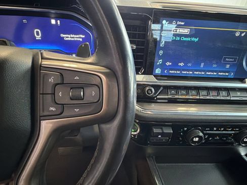 Used 2023 Chevrolet Silverado 1500 High Country AWD/4WD image 18