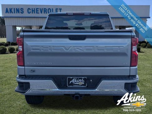 Used 2023 Chevrolet Silverado 1500 LT AWD/4WD image 5