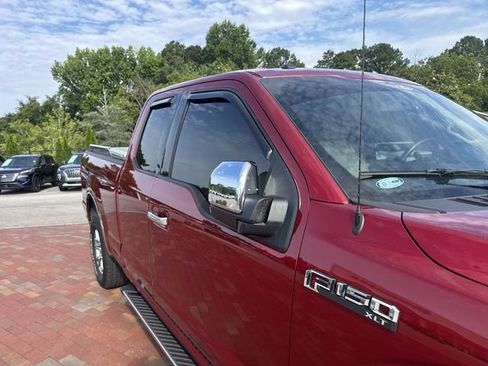 Used 2016 Ford F150 XLT w/ Equipment Group 302A Luxury AWD/4WD image 18