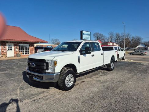Used 2018 Ford F250 XL w/ Power Equipment Group image 2
