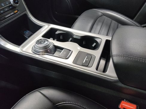 Used 2024 Ford Edge SEL image 26