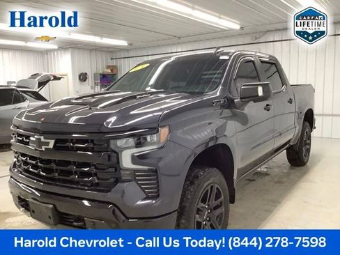 Used 2024 Chevrolet Silverado 1500 LT Trail Boss w/ LT Trail Boss Premium Package image 3