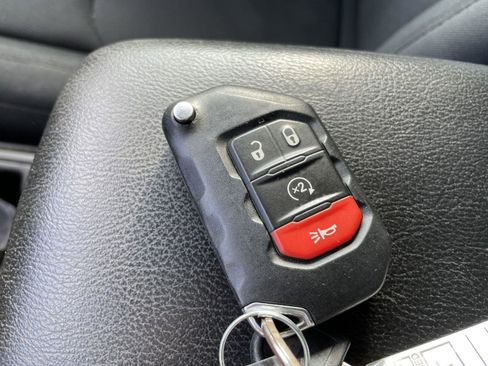 Used 2021 Jeep Wrangler Unlimited Sport image 24