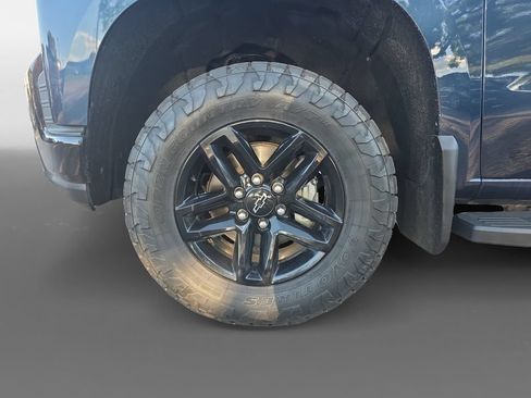 Used 2020 Chevrolet Silverado 1500 LT Trail Boss AWD/4WD image 15