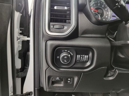 Used 2023 RAM 1500 Laramie AWD/4WD image 10