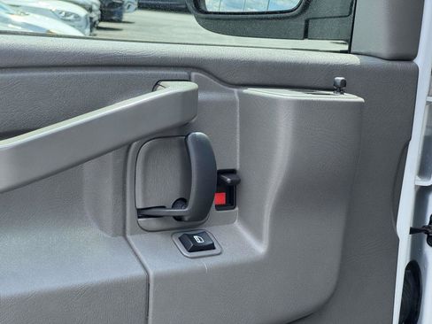 Used 2024 Chevrolet Express 2500 w/ Driver Convenience Package RWD image 19