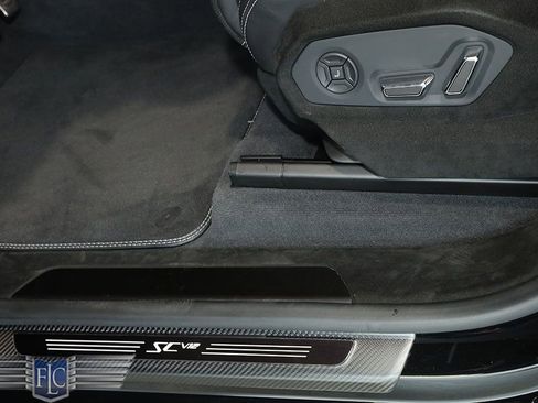 Used 2023 Lamborghini Urus Performante image 18