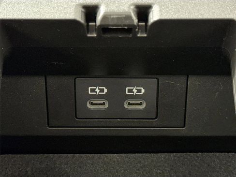 Used 2025 Toyota Prius Limited image 37