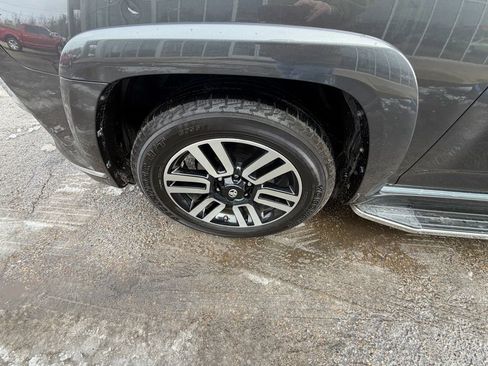 Used 2016 Toyota 4Runner Limited image 8