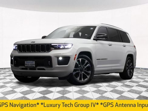 Used 2021 Jeep Grand Cherokee L Overland w/ Luxury Tech Group IV AWD/4WD image 2