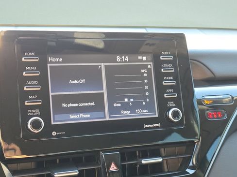 Used 2024 Toyota Camry SE image 29