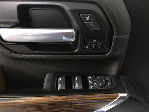 Used 2022 Chevrolet Silverado 2500 High Country w/ Safety Package II image 31