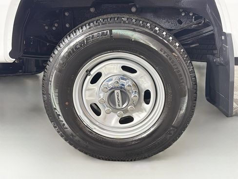 Used 2023 Ford F250 XL image 28