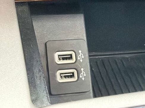 Used 2019 Ford F150 Lariat w/ Equipment Group 502A Luxury image 33