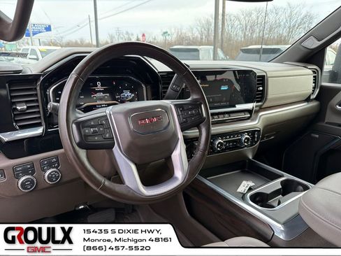 Used 2024 GMC Sierra 2500 SLT w/ SLT Premium Package image 13