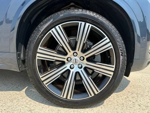 Certified 2024 Volvo XC90 B6 Plus w/ Protection Package Premier AWD/4WD image 11