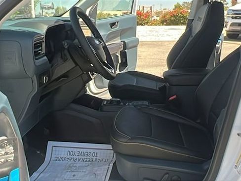 New 2025 Ford Maverick Lobo image 16