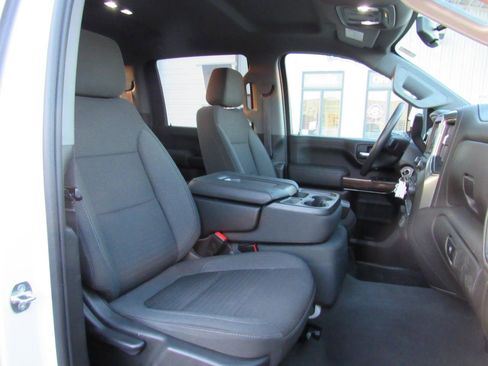 Used 2021 Chevrolet Silverado 2500 LT w/ Z71 Off-Road Package image 32