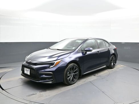 Certified 2023 Toyota Corolla XSE image 1