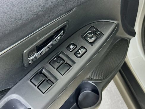 Used 2024 Mitsubishi Outlander Sport SE AWD/4WD image 20