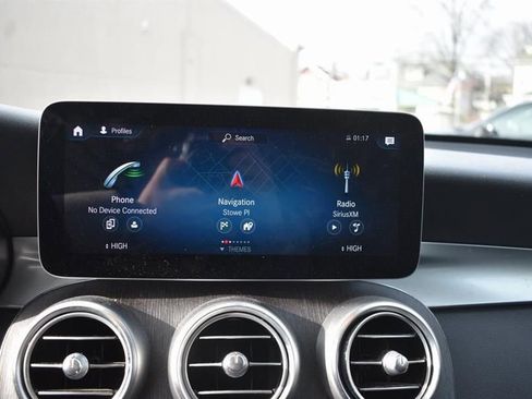 Used 2020 Mercedes-Benz GLC 300 4MATIC image 16