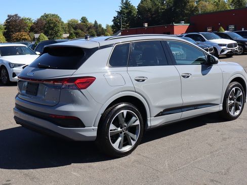 Used 2023 Audi Q4 e-tron Premium Plus w/ Premium Plus image 5