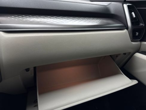Used 2021 Kia Sorento S w/ Panoramic Sunroof Package FWD image 31