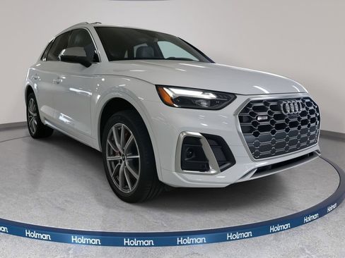 Used 2025 Audi SQ5 Premium Plus w/ Premium Plus Package AWD/4WD image 2