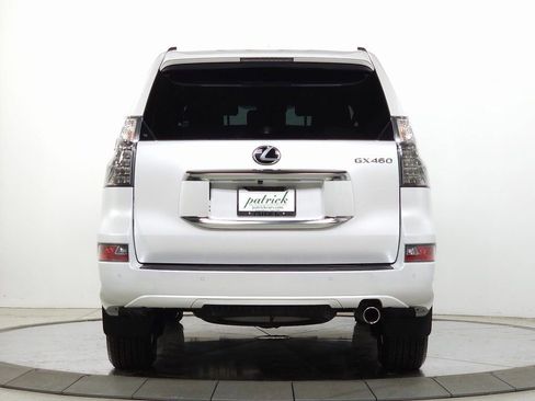 Used 2023 Lexus GX 460 Premium w/ Premium Package image 7