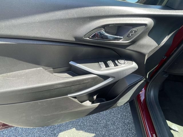 Used 2024 Chevrolet Trax LS w/ LS Convenience Package FWD image 16
