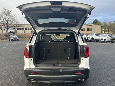 Used 2023 GMC Acadia AT4 w/ Preferred Package image 7