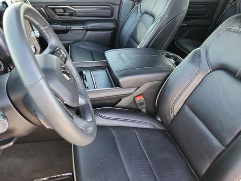 Used 2024 RAM 1500 Limited image 12