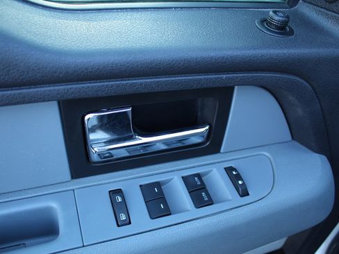 Used 2013 Ford F150 XLT w/ Trailer Tow Pkg image 15