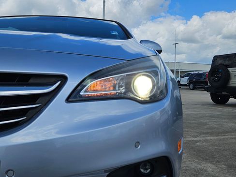 Used 2017 Buick Cascada Premium image 10