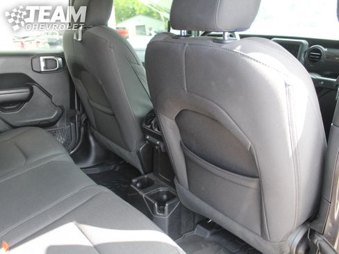 Used 2021 Jeep Wrangler Unlimited Sport AWD/4WD image 25