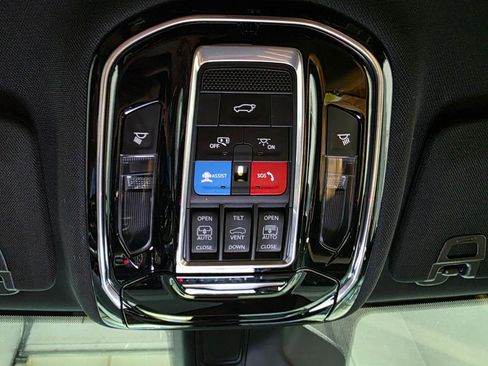 Used 2023 Jeep Grand Cherokee L Summit w/ High Altitude Package AWD/4WD image 40
