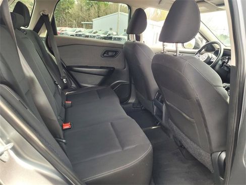 Used 2023 Nissan Rogue S image 13