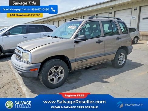 Used 2003 Chevrolet Tracker 4WD w/ Preferred Equipment Group image 1