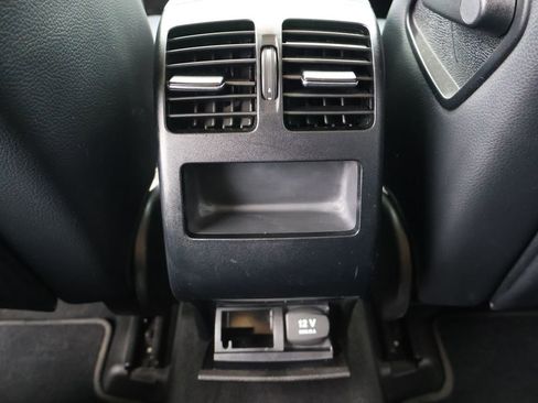 Used 2010 Mercedes-Benz GLK 350 4MATIC image 24