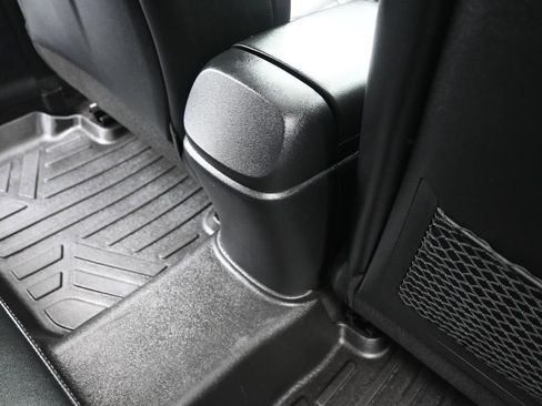 Certified 2022 Hyundai Elantra Limited image 28